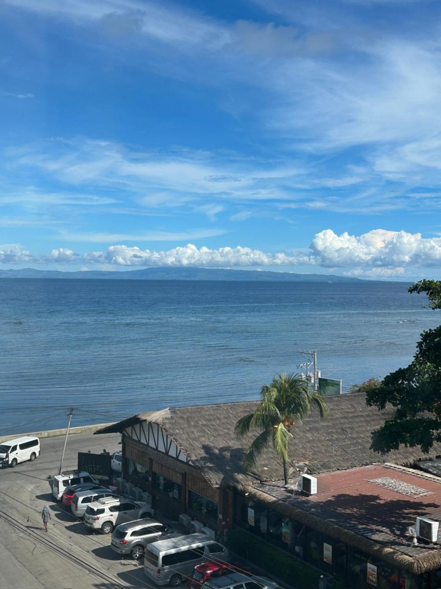 Dumaguete City Condotel Dc Marina Spatial Felinvest מראה חיצוני תמונה